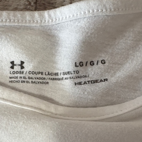 Under Armour White T-Shirt - Picture 5 of 5